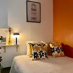 Fully Equipped Studio At 3 Mins From Metro