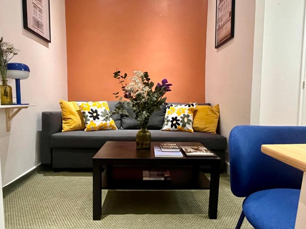 Fully Equipped At 3 Mins From Metro Appartement *